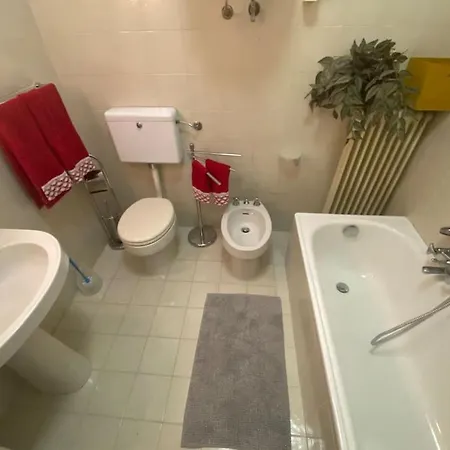 200mt Dalle Piste,posto Auto Coperto,wifi,camino. Appartement *