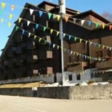 Appartement 200mt Dalle Piste,posto Auto Coperto,wifi,camino. *